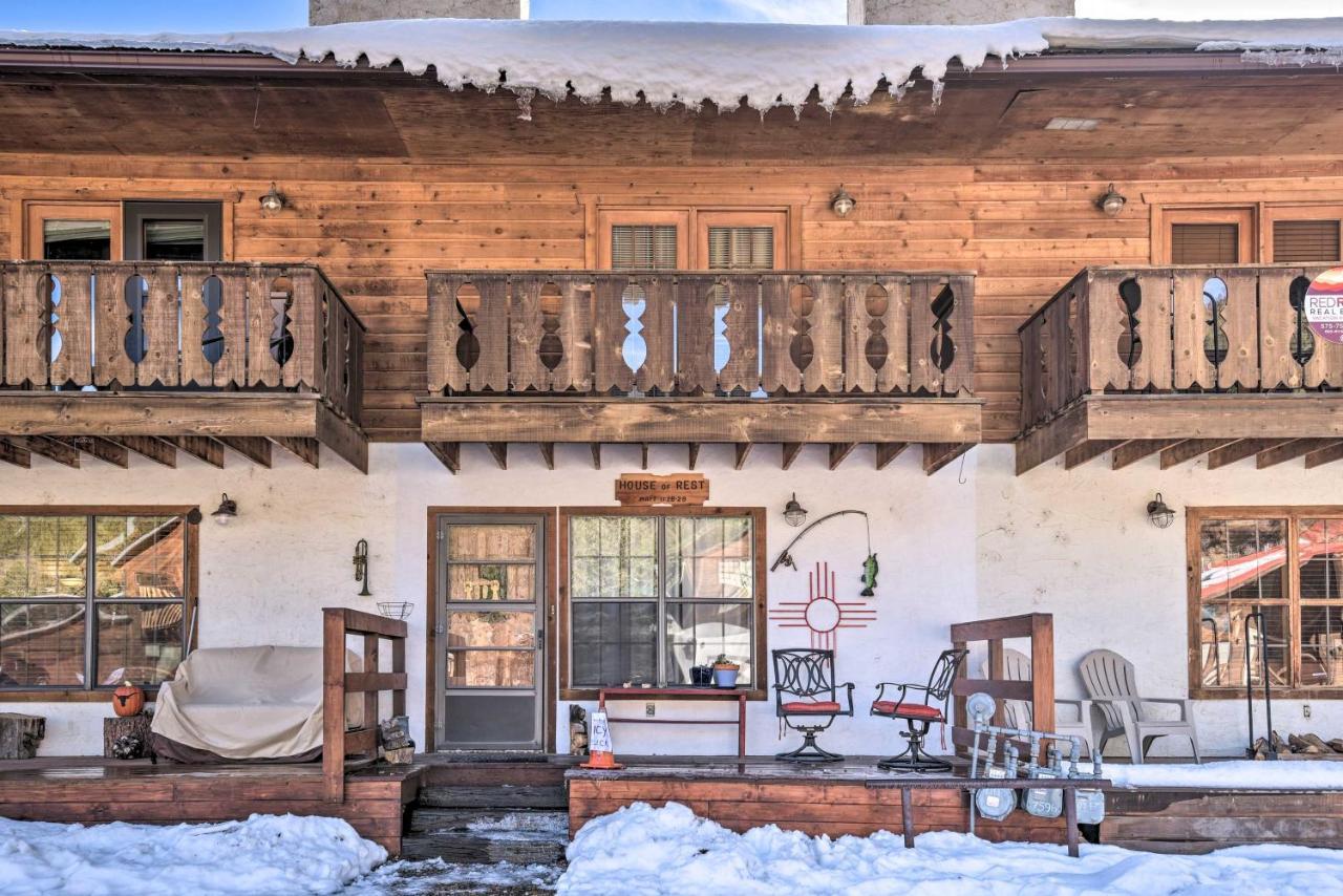 Downtown Red River Retreat With Mtn Views And Yard Bagian luar foto